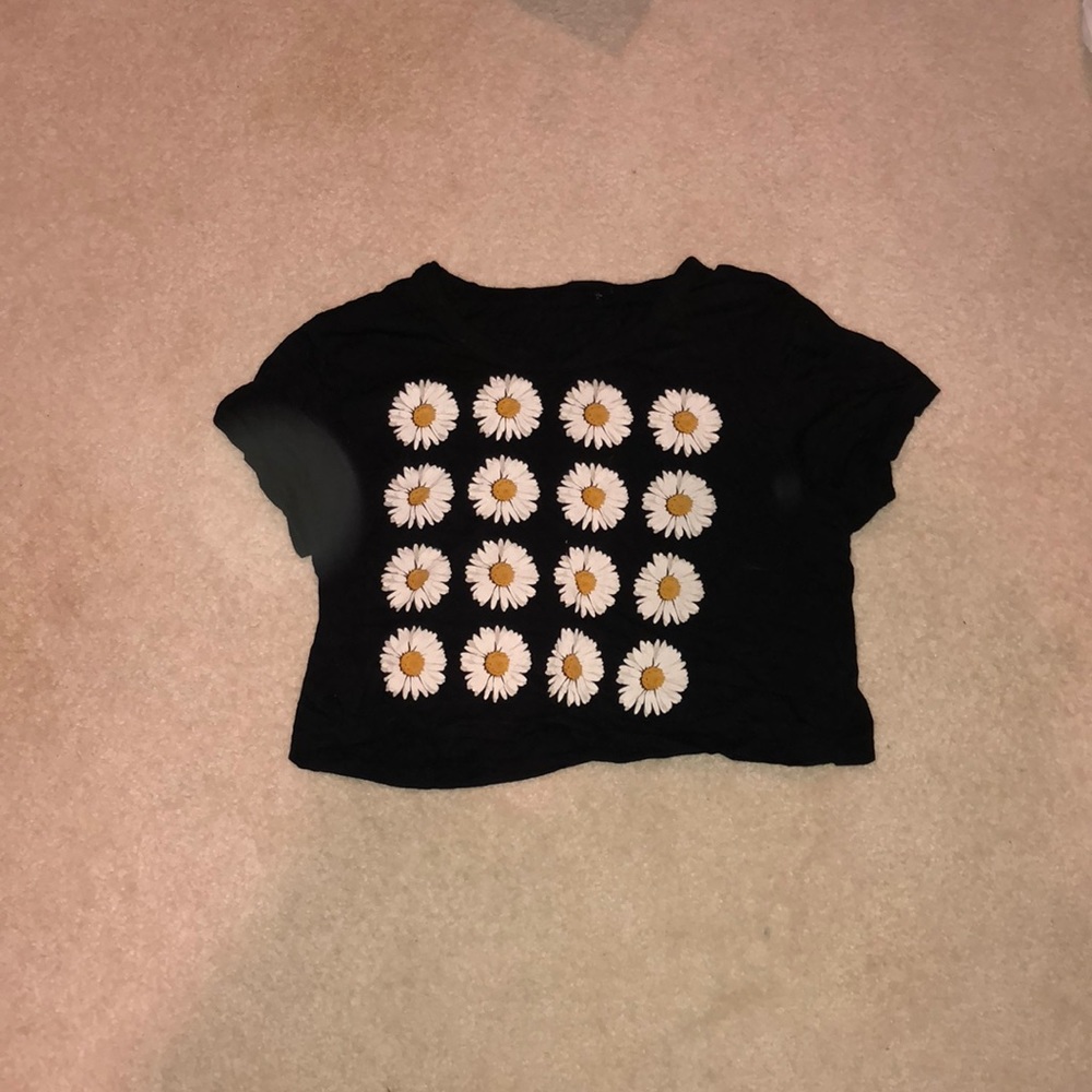 Daisy Crop Top | Urban Outfitters